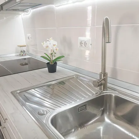 Apartment Hidden Gem Studio-beautiful View Of The Ocean